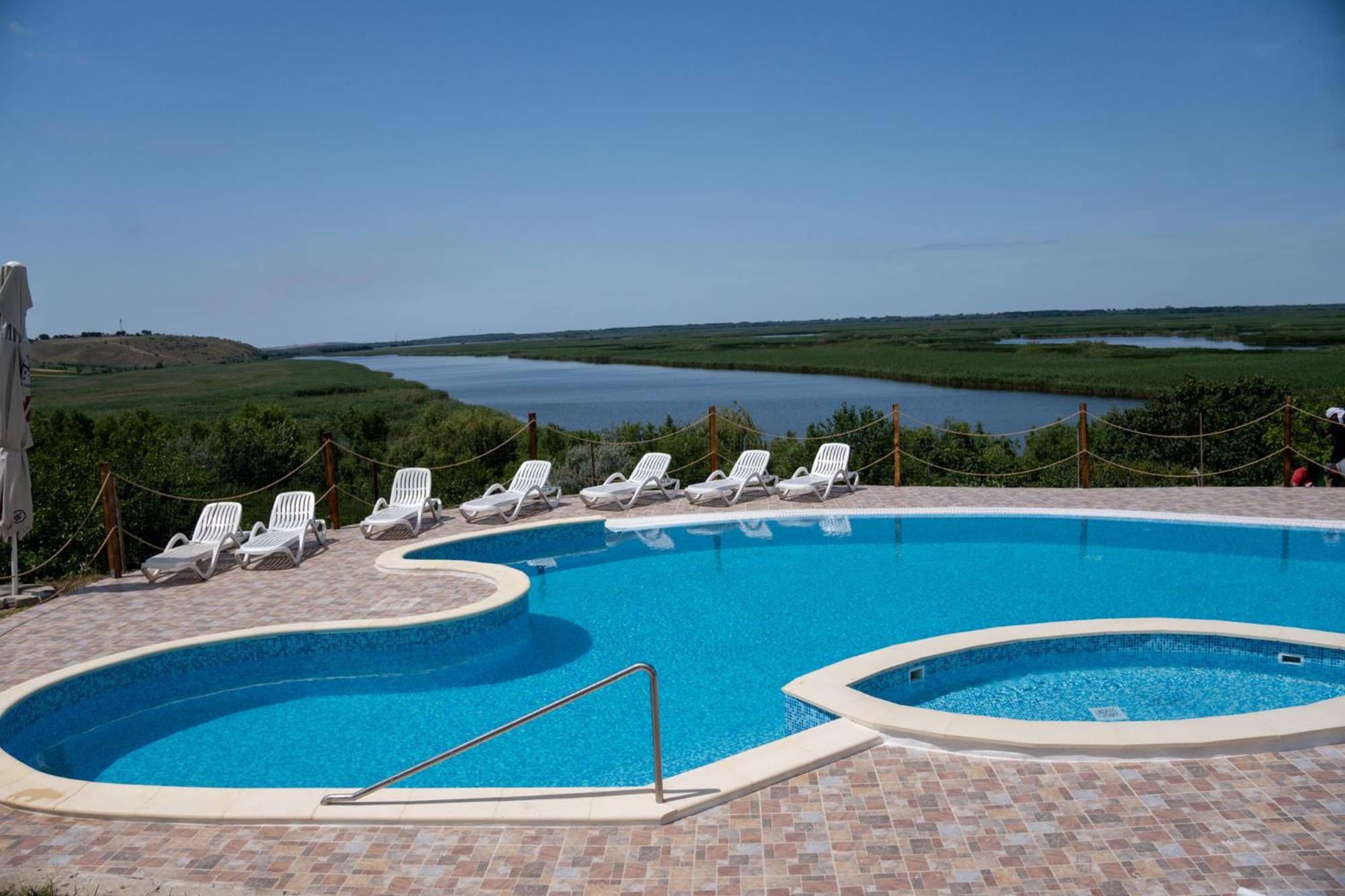 Delta Nature Resort Tulcea Eksteriør bilde